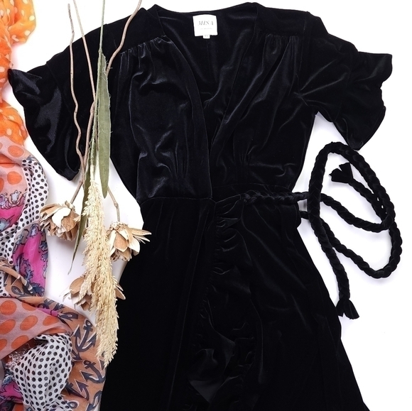 New Misa Los Angeles Black Viscose Velvet Wrap Ruffled Maxi Dress Sz Xs - Picture 2 of 13